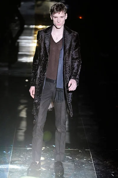 Look 43